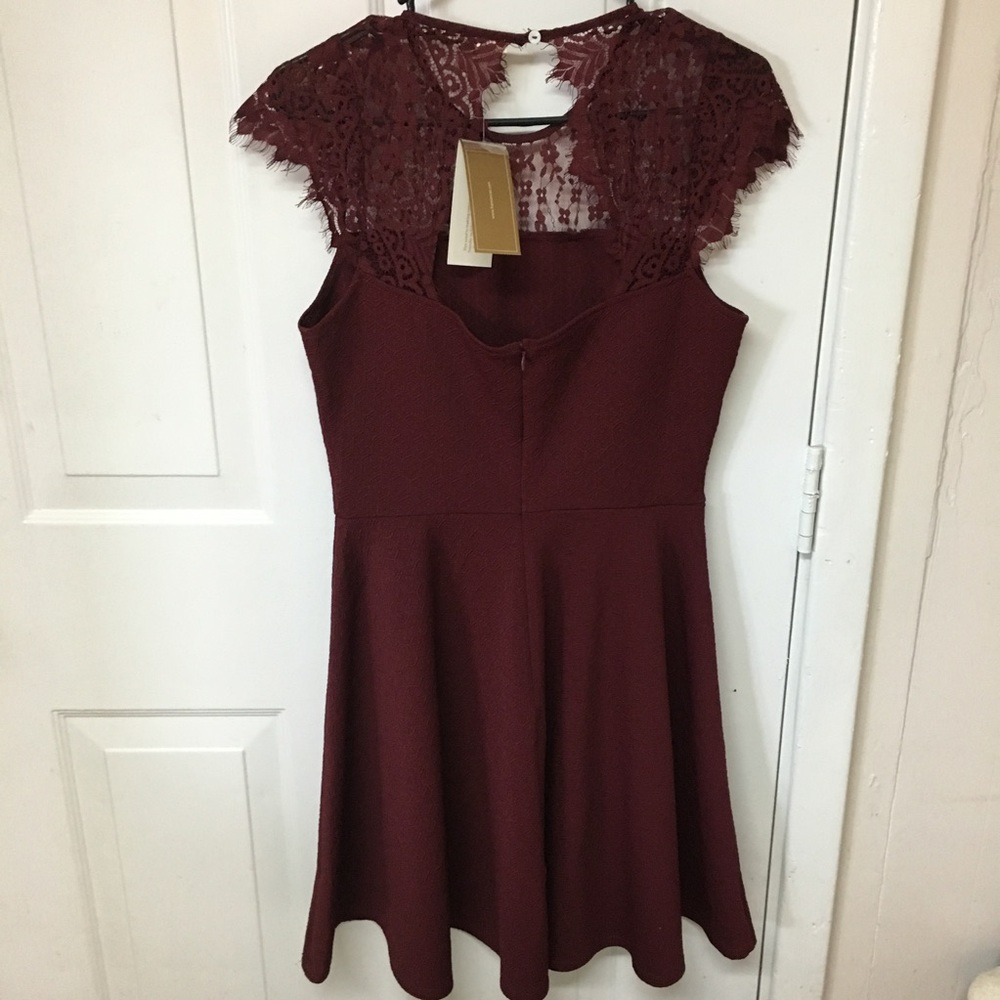 Francesca's SIZE L LACE TOP RED DRESS NWT